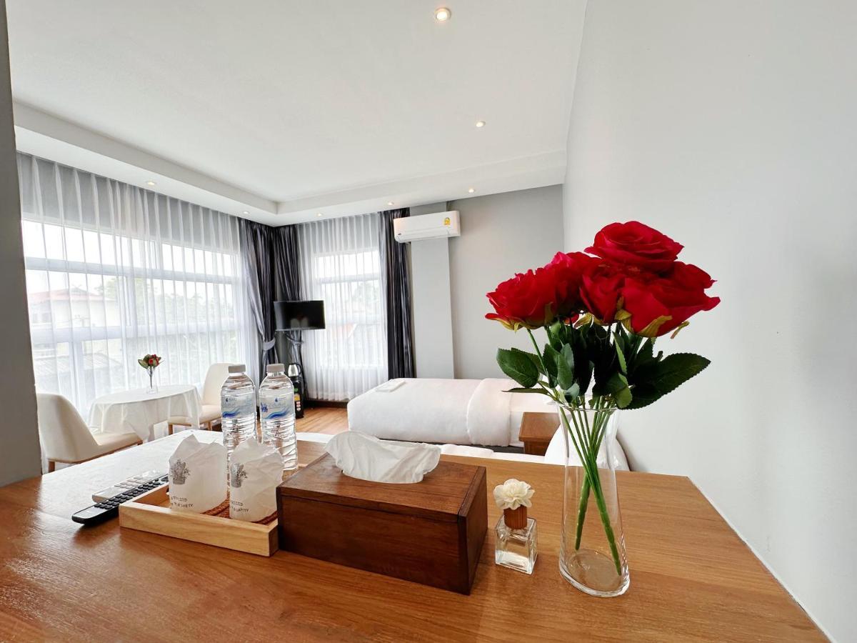 Albergue The White House Rachamankha เดอะ ไวท์เฮ้าส์ ราชมรรคา Chiang Mai Exterior foto
