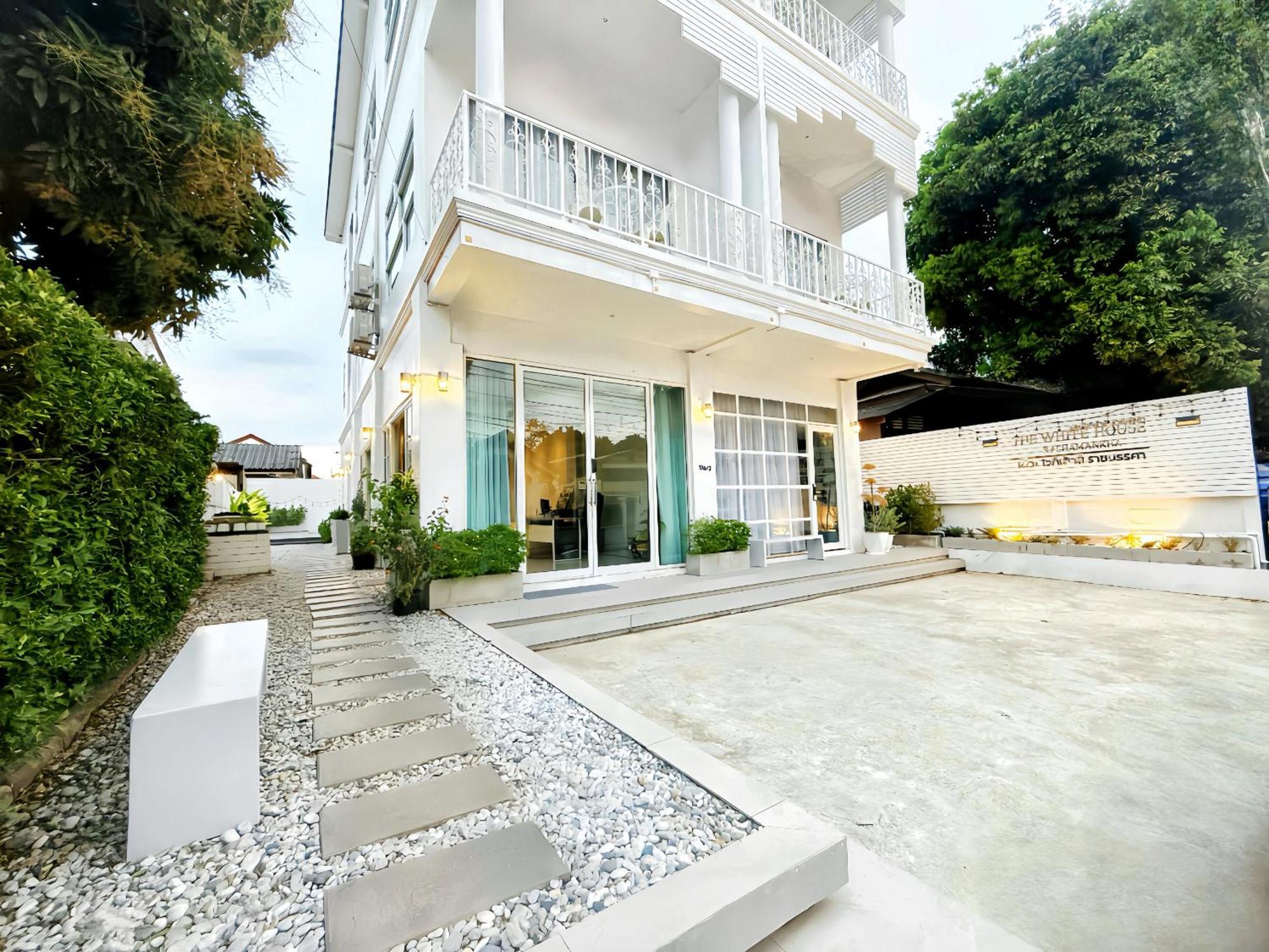 Albergue The White House Rachamankha เดอะ ไวท์เฮ้าส์ ราชมรรคา Chiang Mai Exterior foto